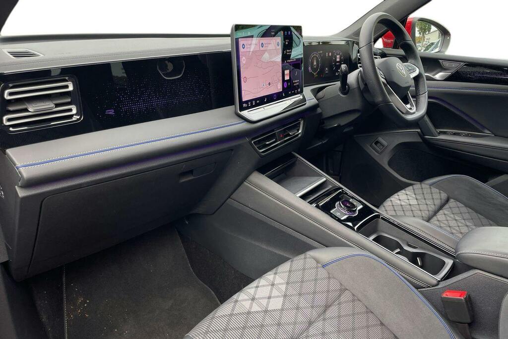 Volkswagen Tiguan 1.5 Etsi Mhev R-line Suv Hybrid Dsg GF25DKX Red #2