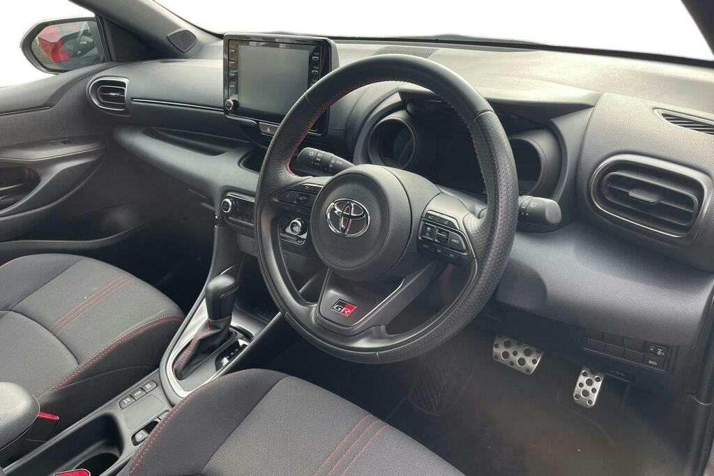 Toyota Yaris 1.5 Vvt H Gr Sport Hatchback Hybrid E C GD73CZW Grey #6