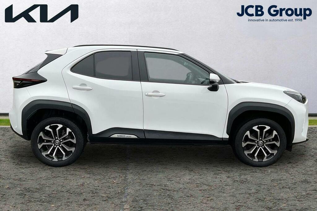 Toyota Yaris Cross 1.5 Vvt H Design Suv Hybrid E Cvt White #4