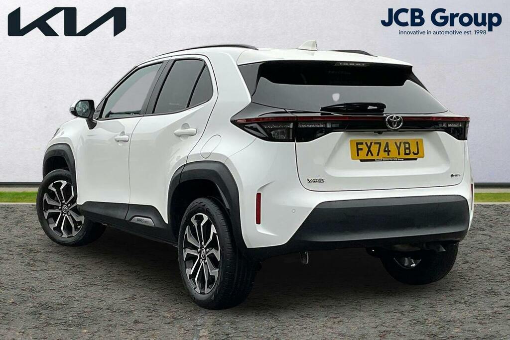Toyota Yaris Cross 1.5 Vvt H Design Suv Hybrid E Cvt White #3