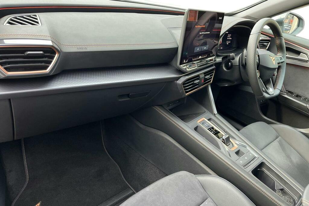 Cupra Formentor 1.5 Ehybrid 25.8Kwh V2 Suv Plug In Hybr GD25UYY White #2