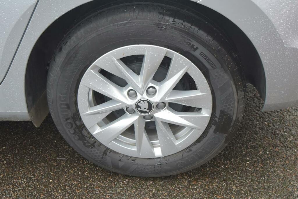 Skoda Fabia 1.0 Tsi Se Edition Hatchback Dsg GK25LOD Silver #5