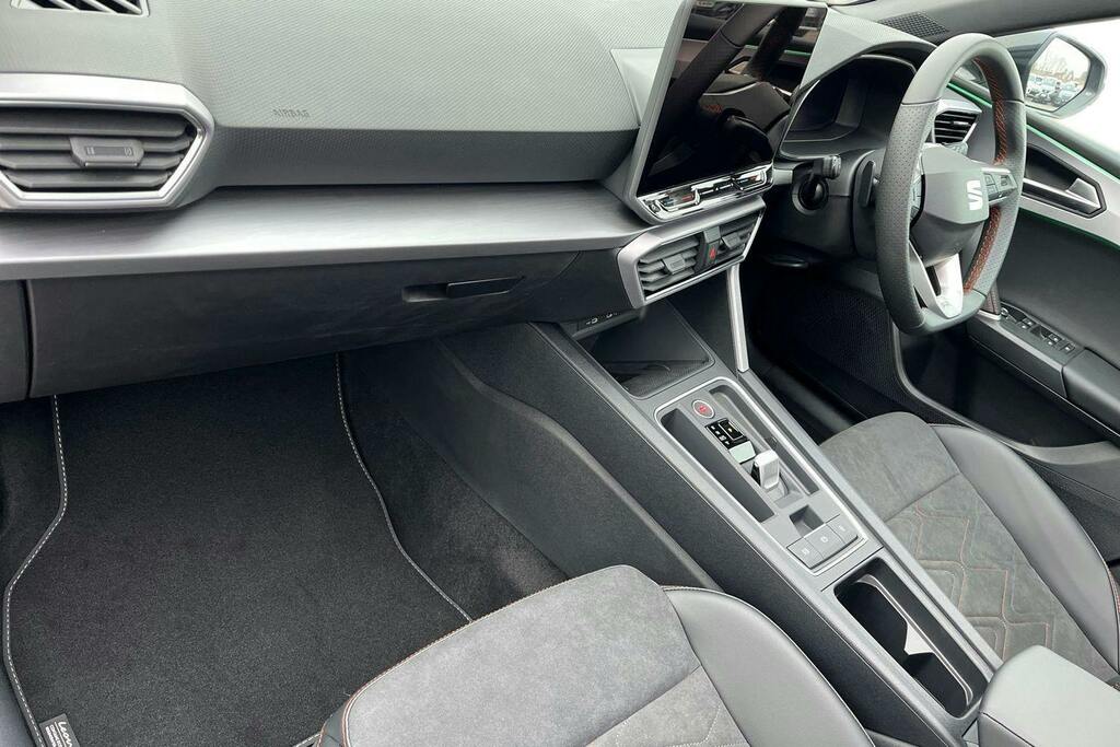 Seat Leon 1.5 Etsi Mhev Fr Black Edition Hatchback Petro GD75OVV Grey #2