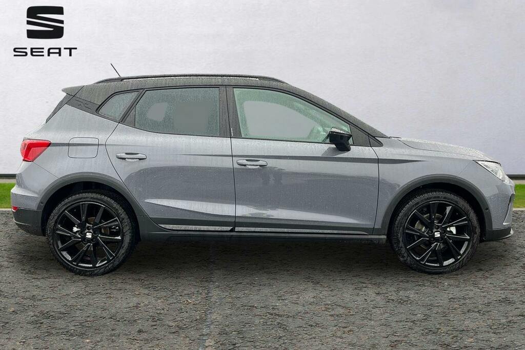 Seat Arona 1.0 Tsi Fr Black Edition Suv GD75XGB Grey #4