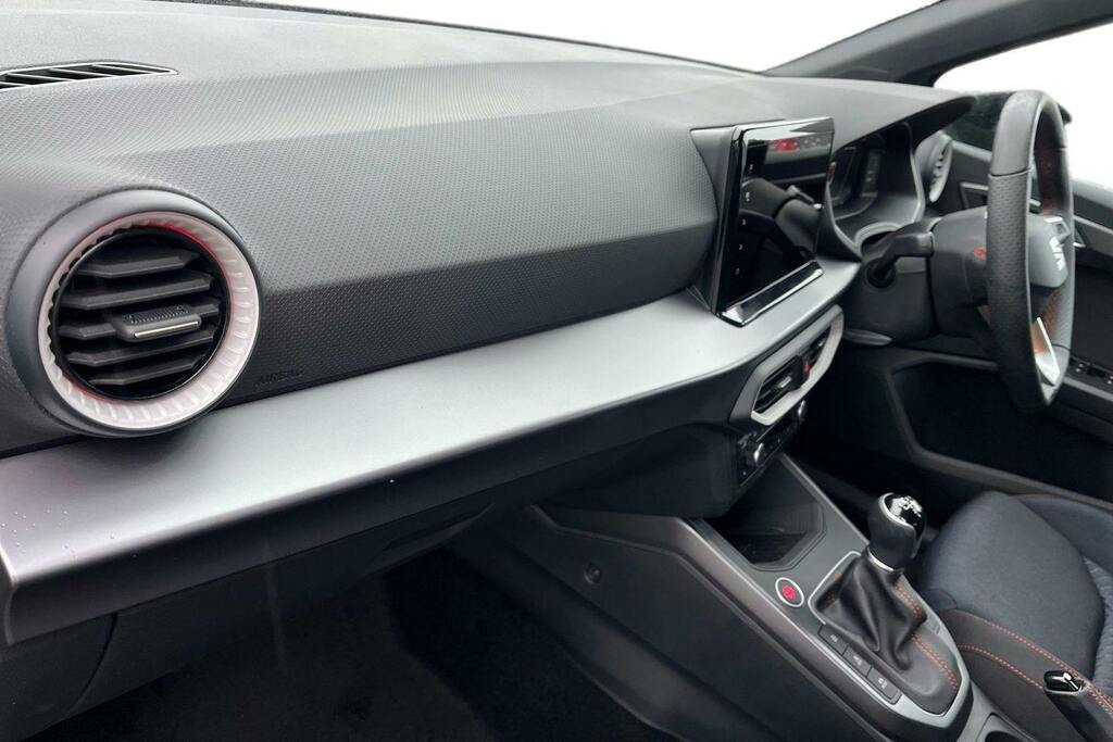 Seat Arona 1.0 Tsi Fr Black Edition Suv GD75XGB Grey #2