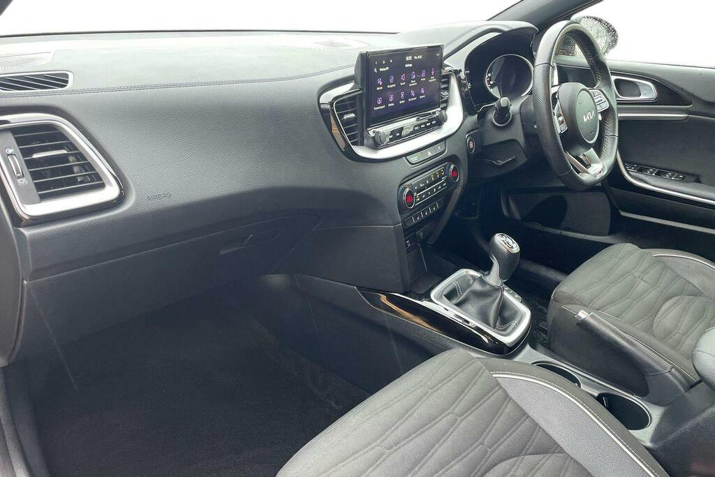 Kia Ceed 1.5 T Gdi Gt Line Hatchback Orange #2