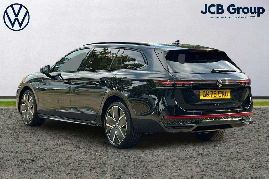 Volkswagen Passat 1.5 Tsi Ehybrid 19.7Kwh Black Edition Estate P GK75ENU Black #3