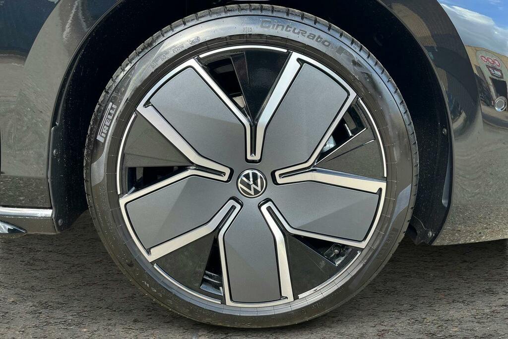 Volkswagen Passat 1.5 Tsi Ehybrid 19.7Kwh Black Edition Estate P GK75ENU Black #5