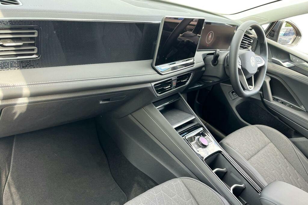 Volkswagen Tiguan 1.5 Etsi Mhev Match Suv Hybrid Dsg GF74AFY Grey #2