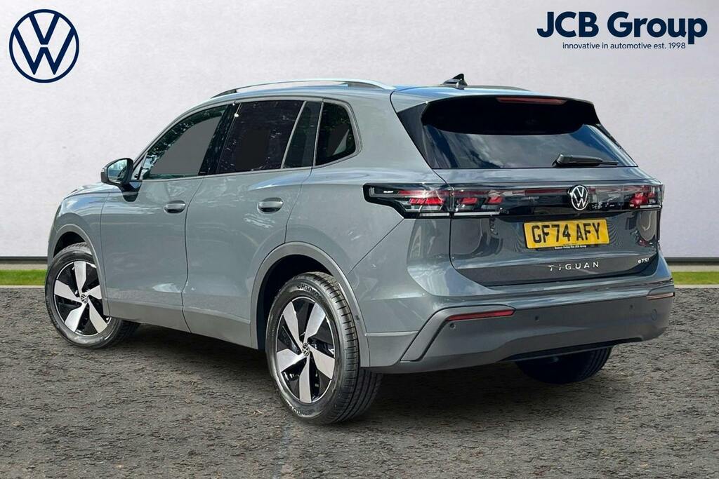 Volkswagen Tiguan 1.5 Etsi Mhev Match Suv Hybrid Dsg GF74AFY Grey #3