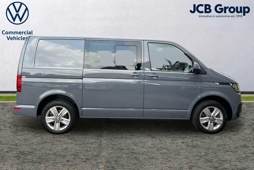 Volkswagen Transporter 2.0 Tdi T32 Highline Kombi Double Cab D DG74EHO Grey #4