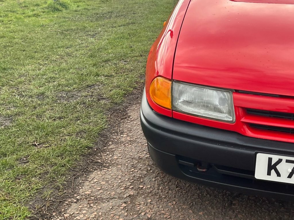 Vauxhall Astra 1.4 Merit Red #25