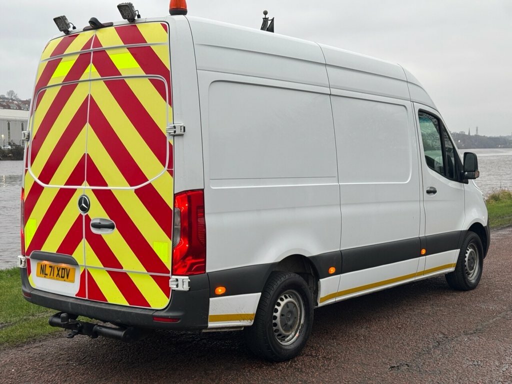 Mercedes-Benz Sprinter 2.1L Progressive NL71XDV White #4