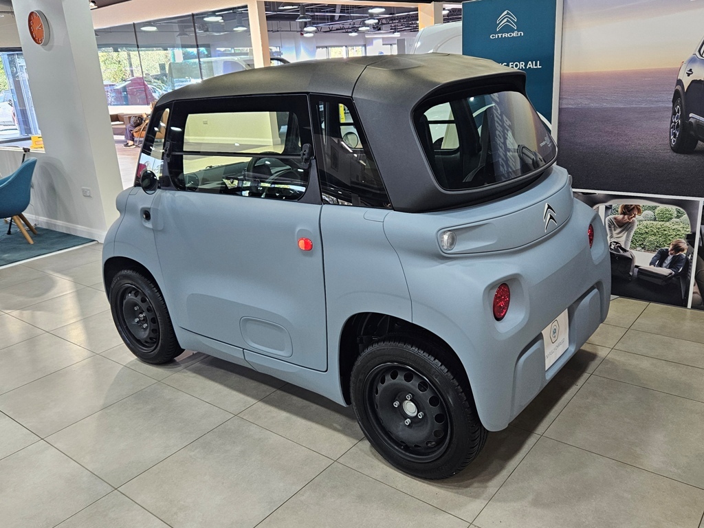 Citroen Ami 6Kw 2dr Blue #4