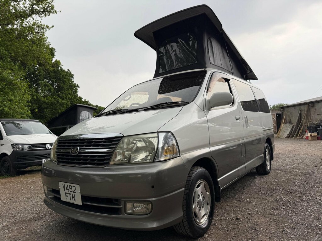 Toyota Granvia Ace Regius White #2