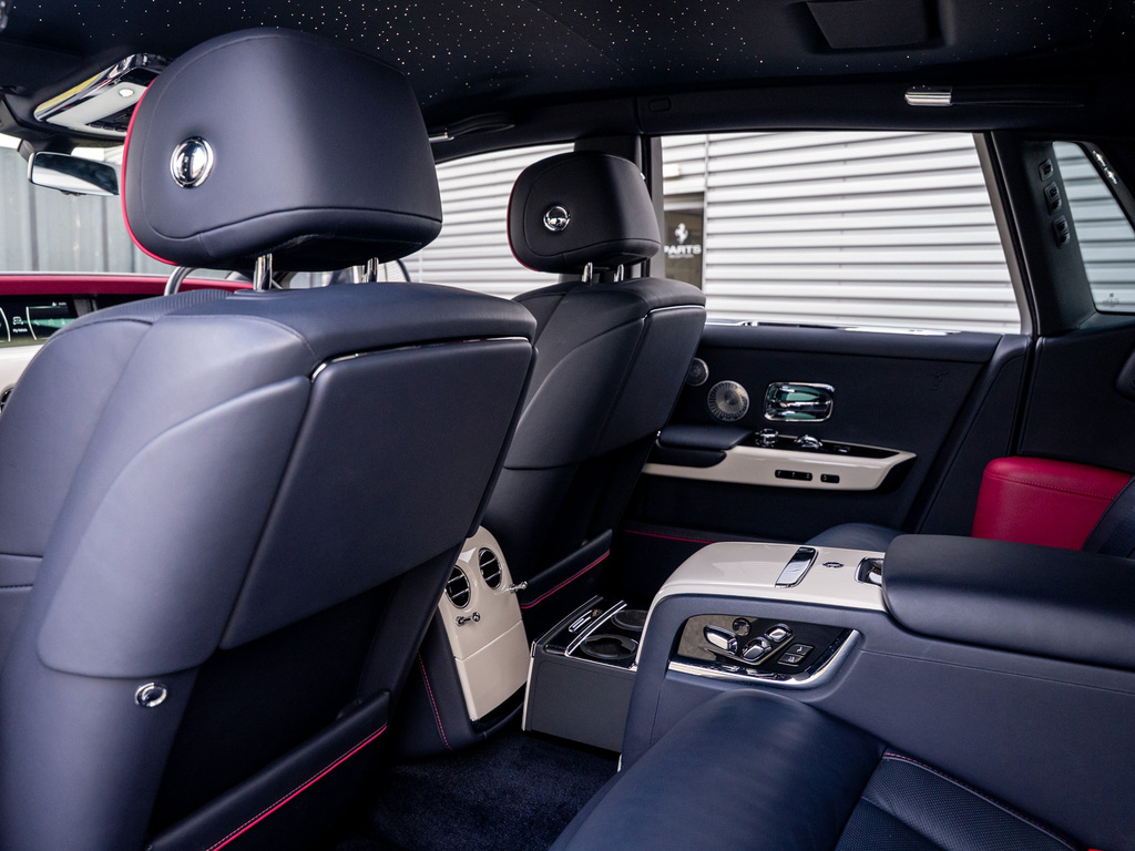 Rolls-Royce Phantom Saloon Black #23