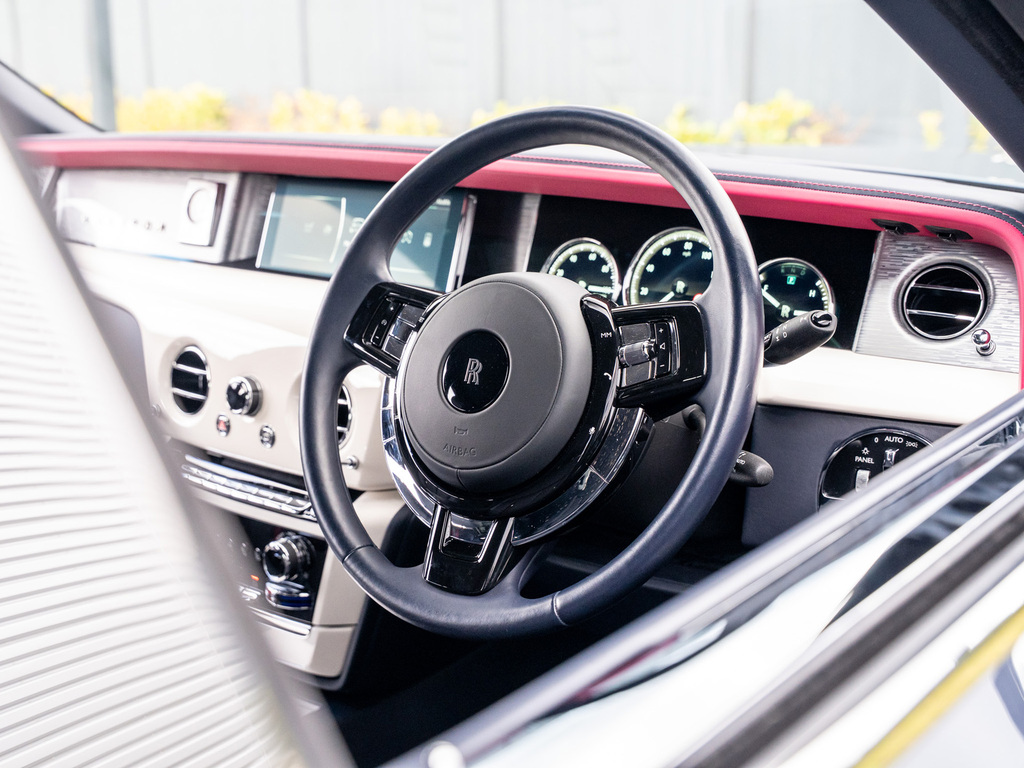 Rolls-Royce Phantom Saloon Black #10