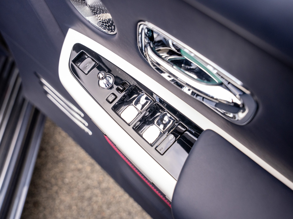 Rolls-Royce Phantom Saloon Black #8