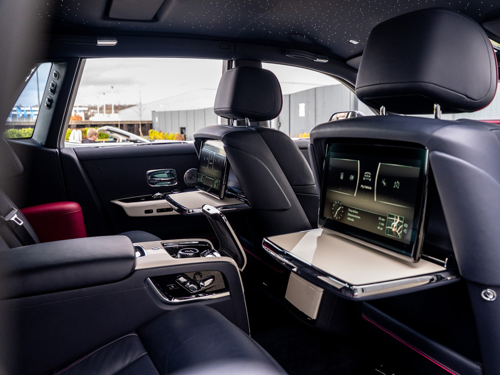 Rolls-Royce Phantom Saloon Black #14