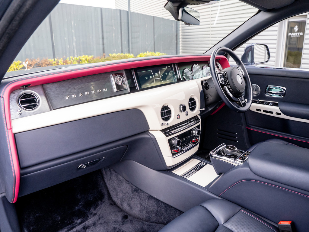 Rolls-Royce Phantom Saloon Black #3