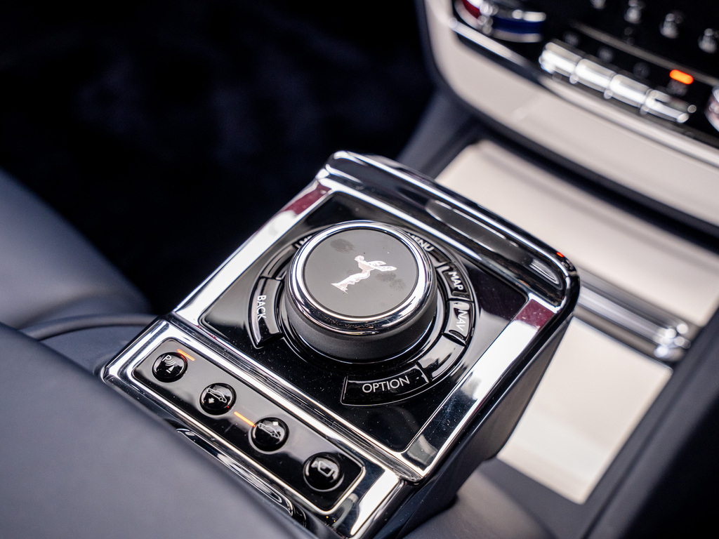 Rolls-Royce Phantom Saloon Black #7