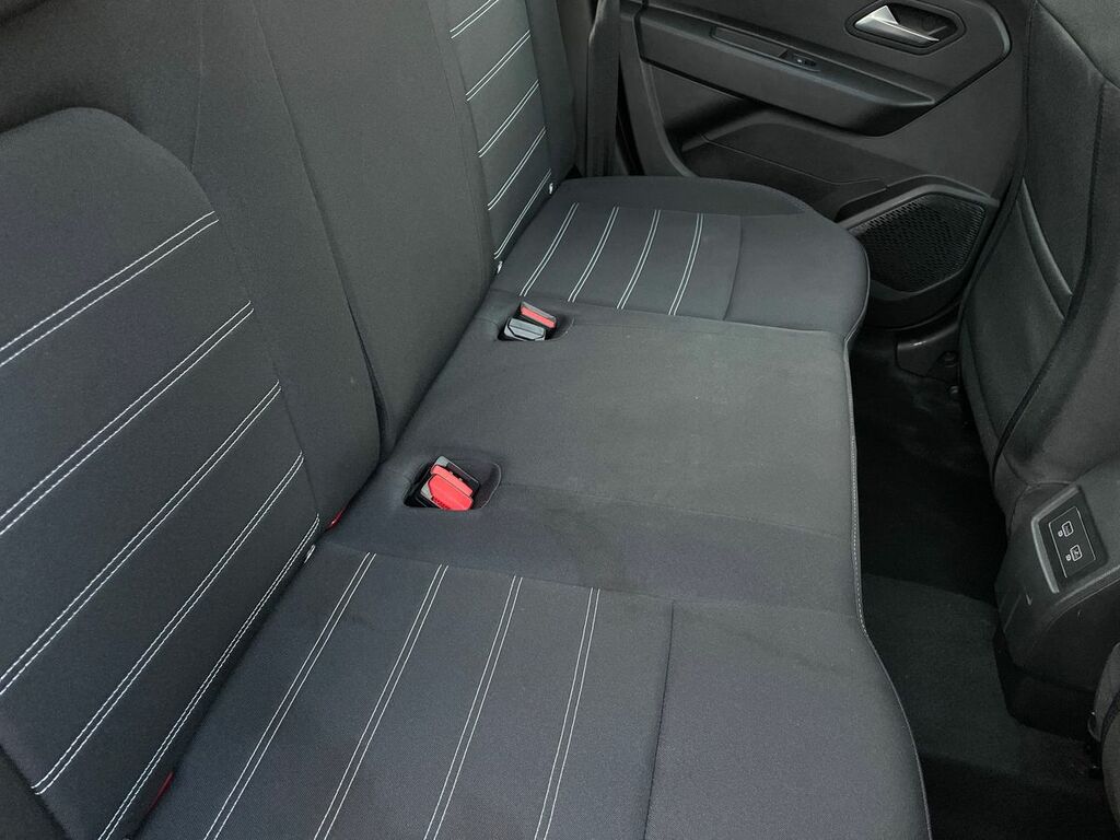 Mitsubishi Space Gear 3.0 V6 4X4 6 Seats 54,000 Mil White #33