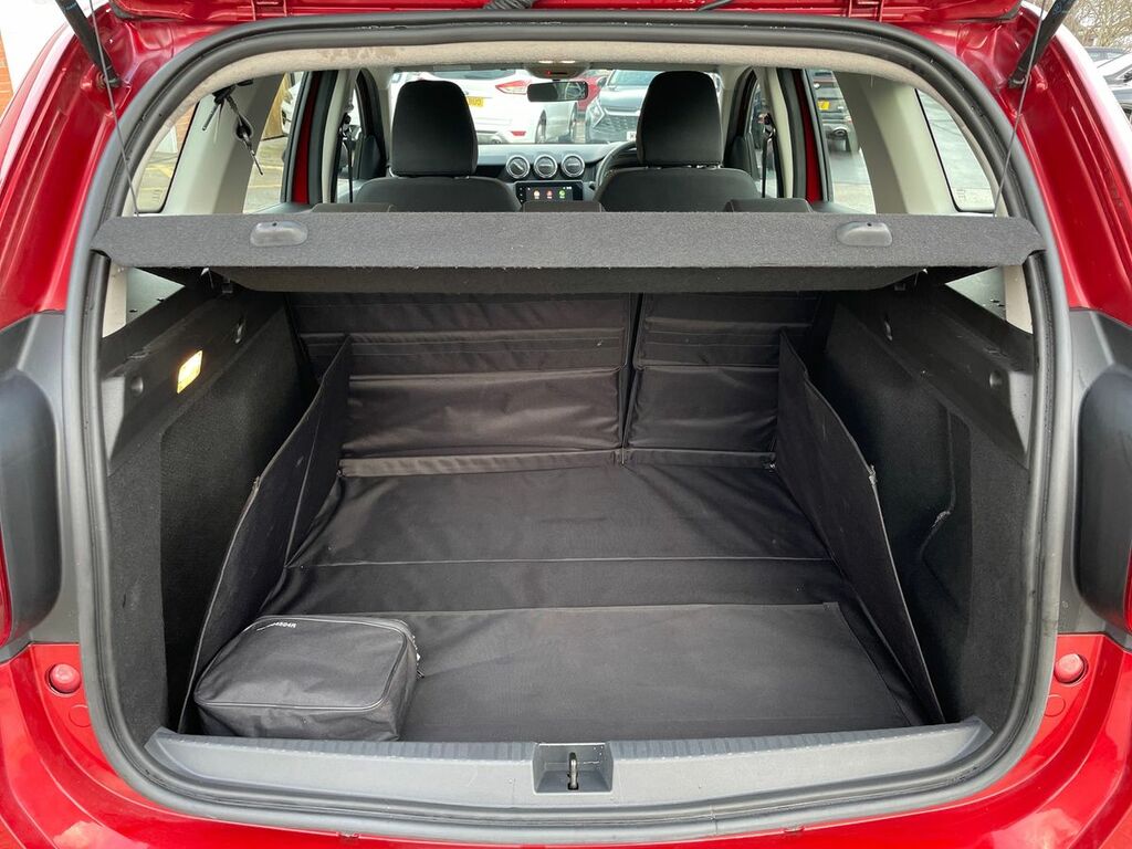 Mitsubishi Space Gear 3.0 V6 4X4 6 Seats 54,000 Mil White #12