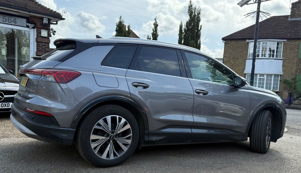 Audi Q4 E Tron Sport KJ21TCZ Grey #2