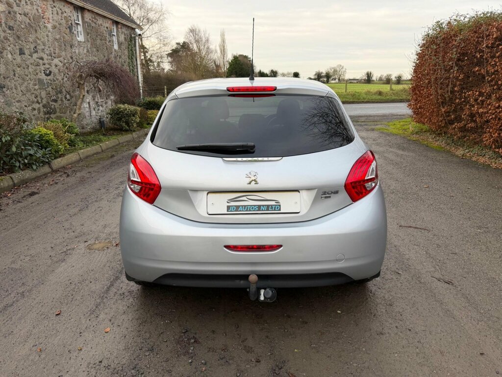 Peugeot 208 1.6 E-hdi Allure Euro 5 Ss IRZ6504 Silver #5