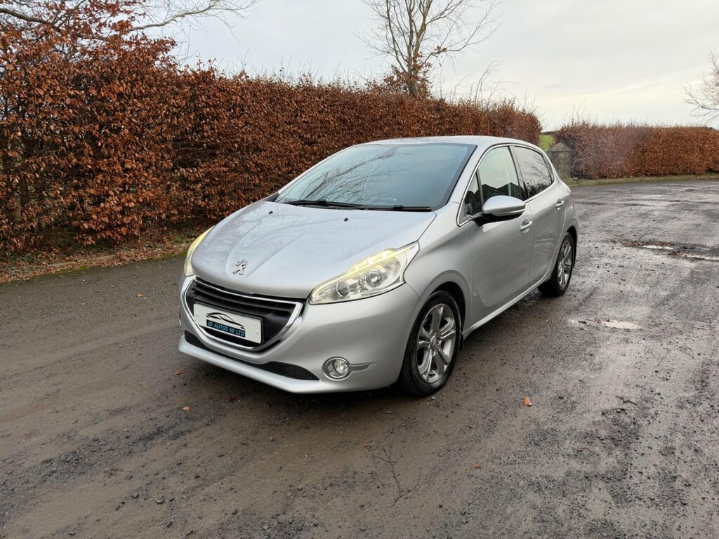 Peugeot 208 1.6 E-hdi Allure Euro 5 Ss IRZ6504 Silver #3