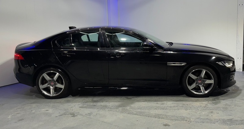 Jaguar XE R-sport SR19TCV Black #5