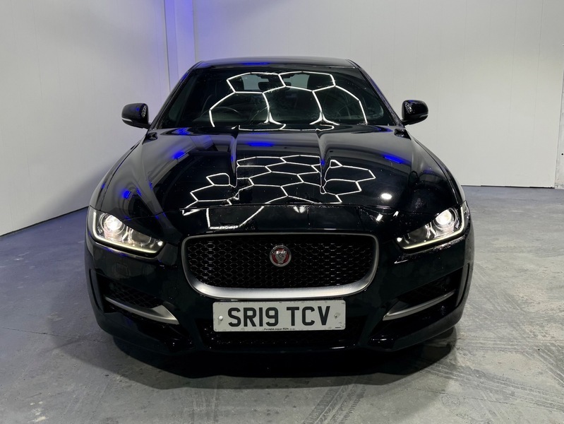 Jaguar XE R-sport SR19TCV Black #2