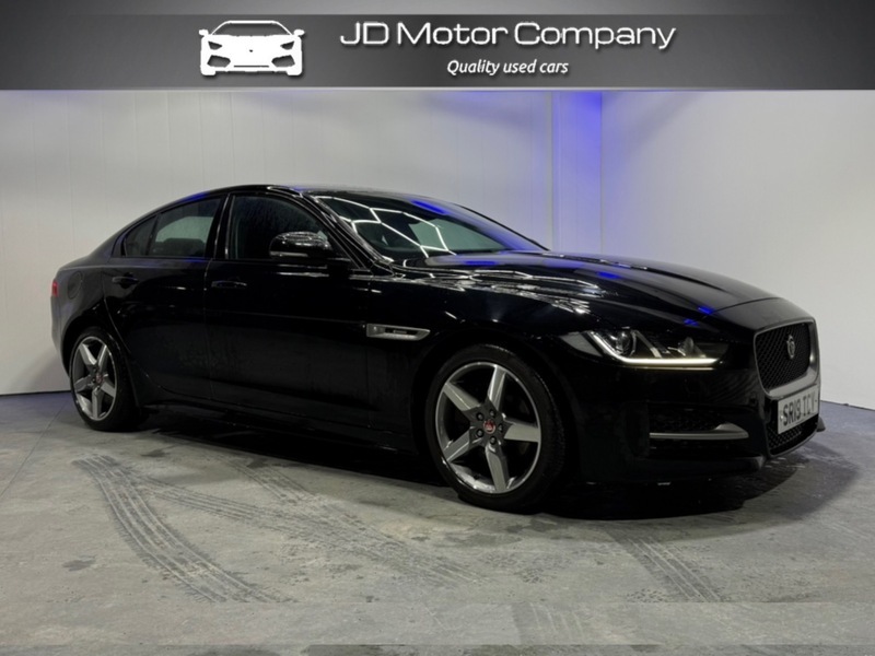 Jaguar XE R-sport Black