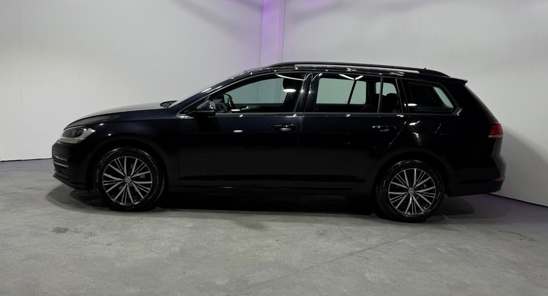 Volkswagen Golf Se Navigation Tdi Bluemotion MA67UVD Black #5