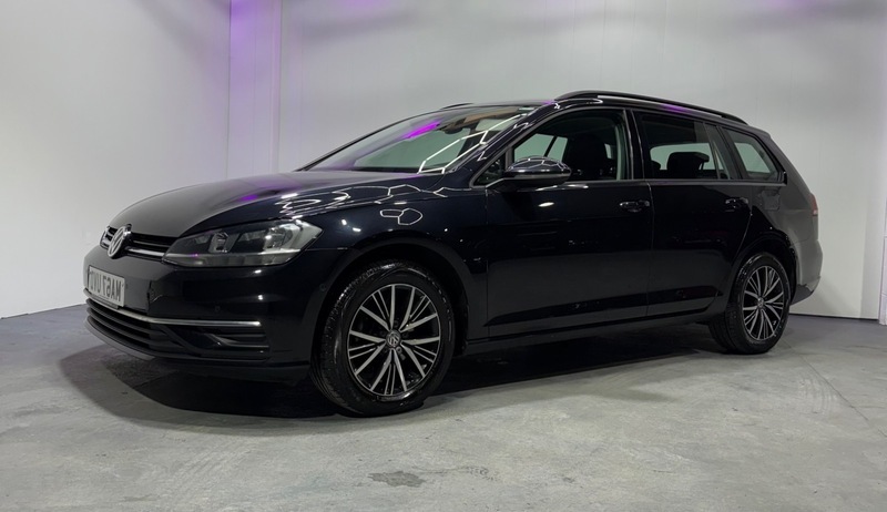 Volkswagen Golf Se Navigation Tdi Bluemotion MA67UVD Black #3
