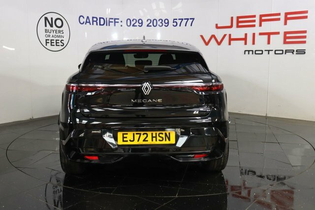 Renault Megane E-Tech 60Kwh Optimum Charge Techno Black #4