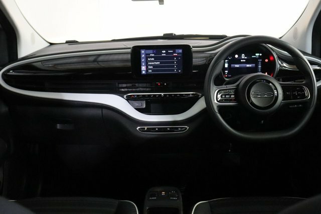 Fiat 500E Passion Apple White #6