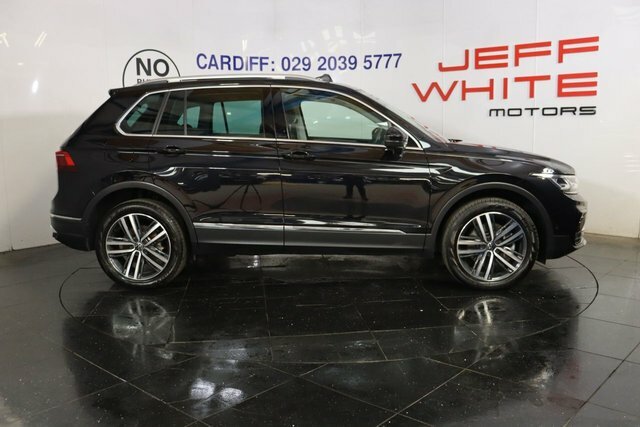Volkswagen Tiguan Tsi 13Kwh Elegance VN73HDV Black #6