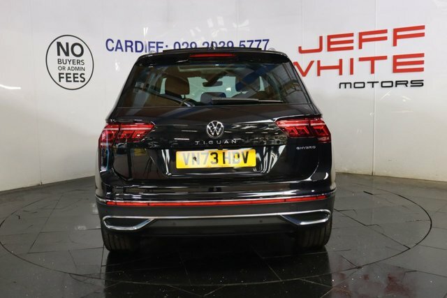 Volkswagen Tiguan Tsi 13Kwh Elegance VN73HDV Black #4