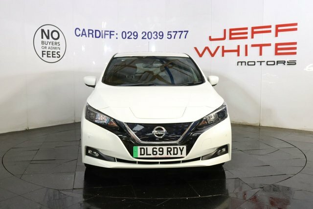 Nissan Leaf N-connecta Hatchback White #6