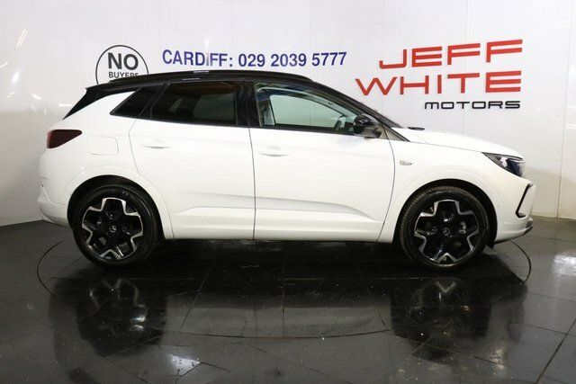 Vauxhall Grandland Turbo Ultimate DS24PBU White #5