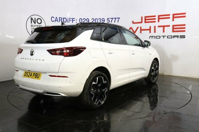 Vauxhall Grandland Turbo Ultimate DS24PBU White #4