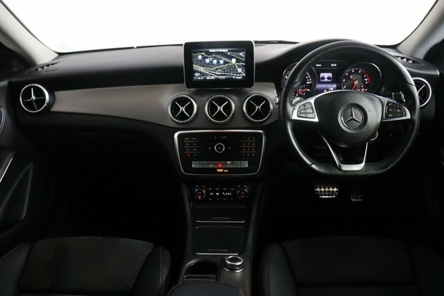 Mercedes-Benz CLA Class Cla180 Amg Line Edition Black #2