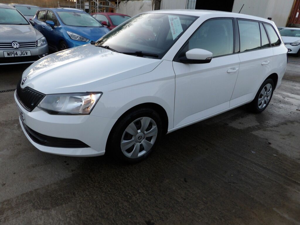 Skoda Fabia 1.4 Tdi S Estate Euro 6 S S 7 White #3