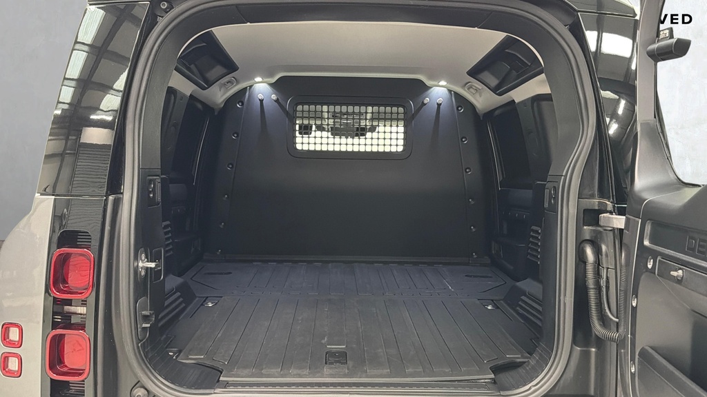 Land Rover Defender D300 Hard Top Hse Grey #4