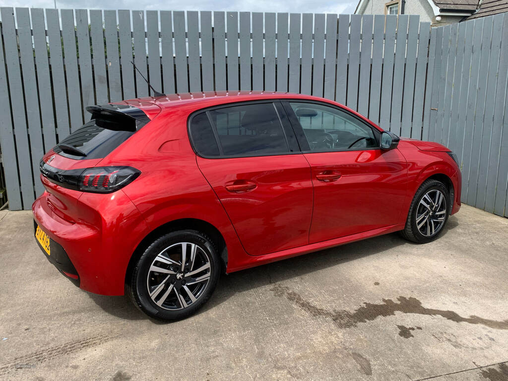 Peugeot 208 1.5 Bluehdi 100 Allure Premium BYZ4762 Red #6