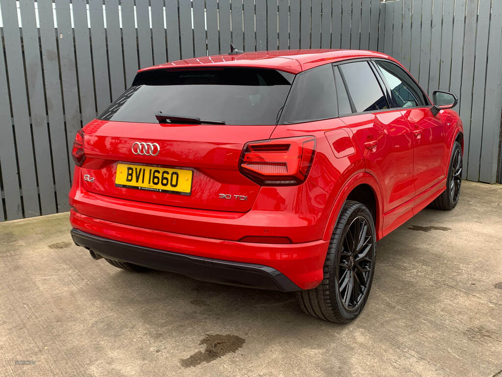 Audi Q2 30 Tdi Black Edition BVI1660 Red #5