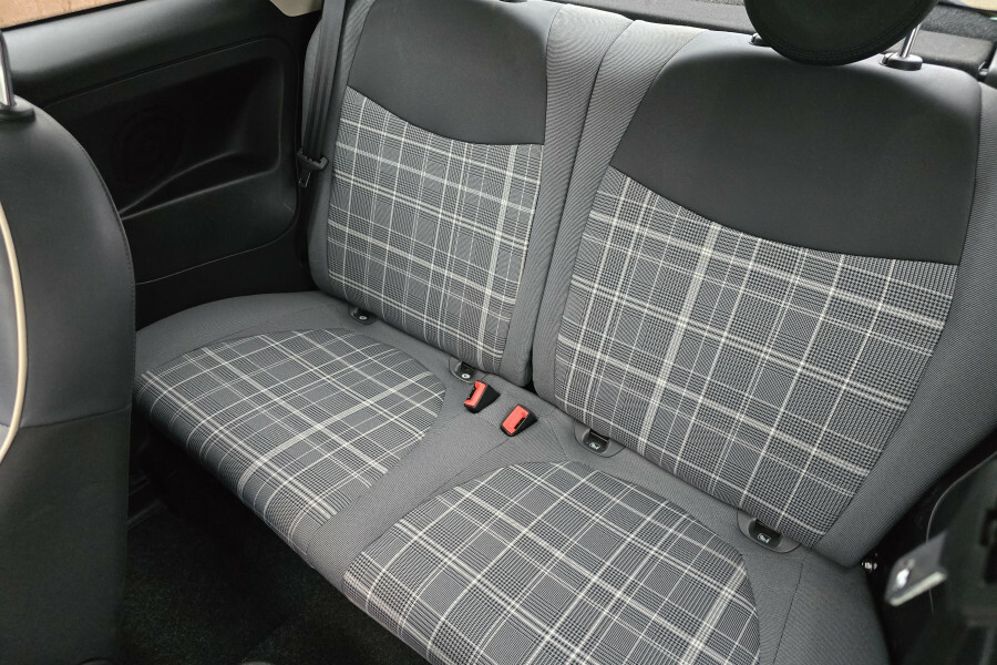 Fiat 500 Hatchback WO18TYY Green #2