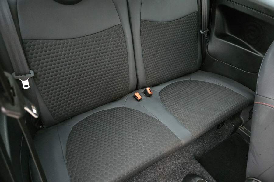 Fiat 500 Hatchback YP63UBN White #3