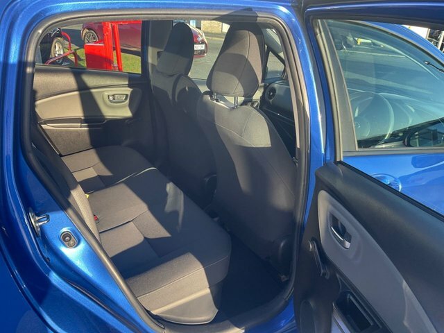 Toyota Yaris 1.5 Vvt-h Icon Tech Hatchback Hybrid E- LT68THF Blue #4